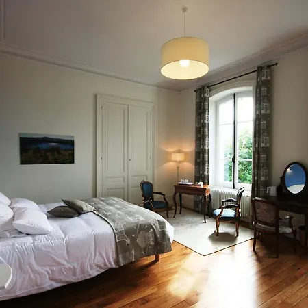 Le Clos Des Noyers 3*