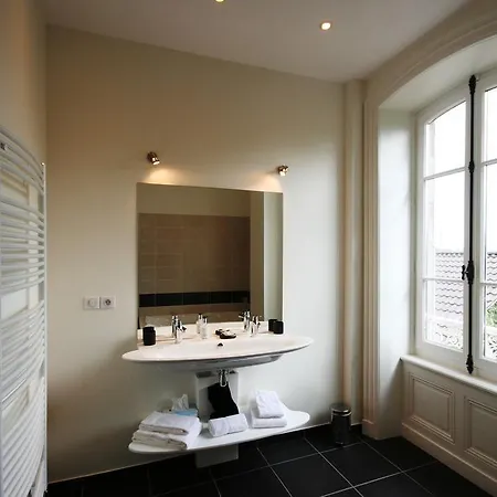 Le Clos Des Noyers Bed & Breakfast