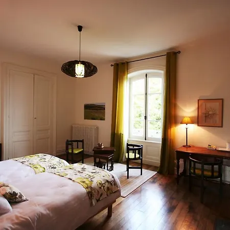 לינה וארוחת בוקר Le Clos Des Noyers Combronde