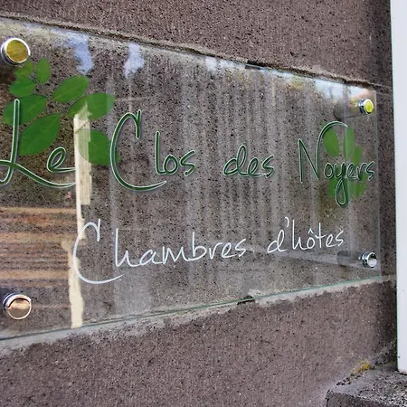 לינה וארוחת בוקר Le Clos Des Noyers Combronde